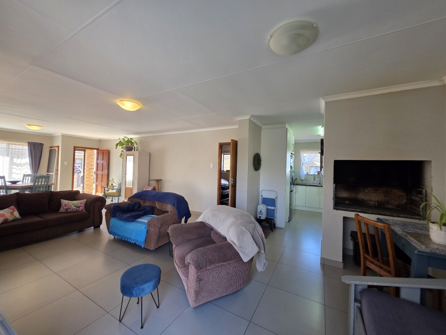 3 Bedroom Property for Sale in Jeffreys Bay Central Eastern Cape